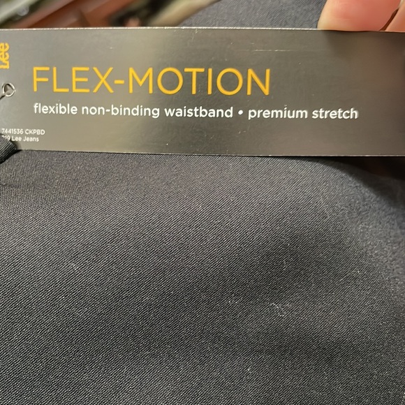 Lee Women Size 16W Petite Black Trousers Pant Stretch NWT Non-Binding Wa… - Picture 13 of 15